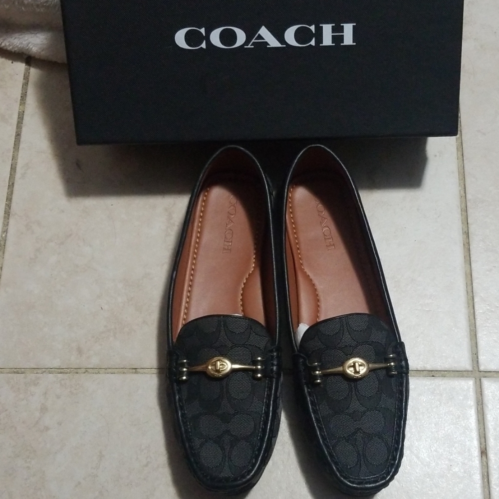 Coach woman loafer/ slip on